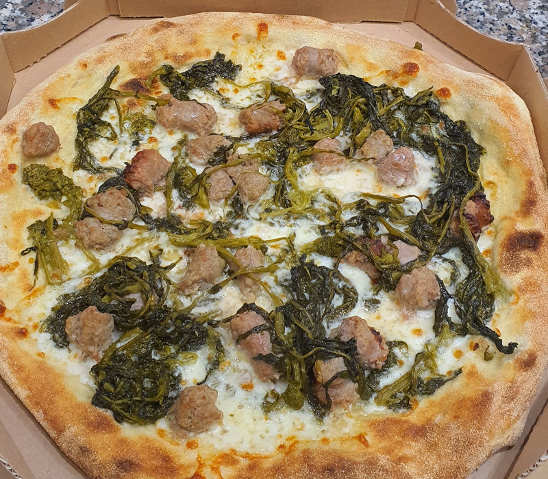pizza_cima_e_salsiccia